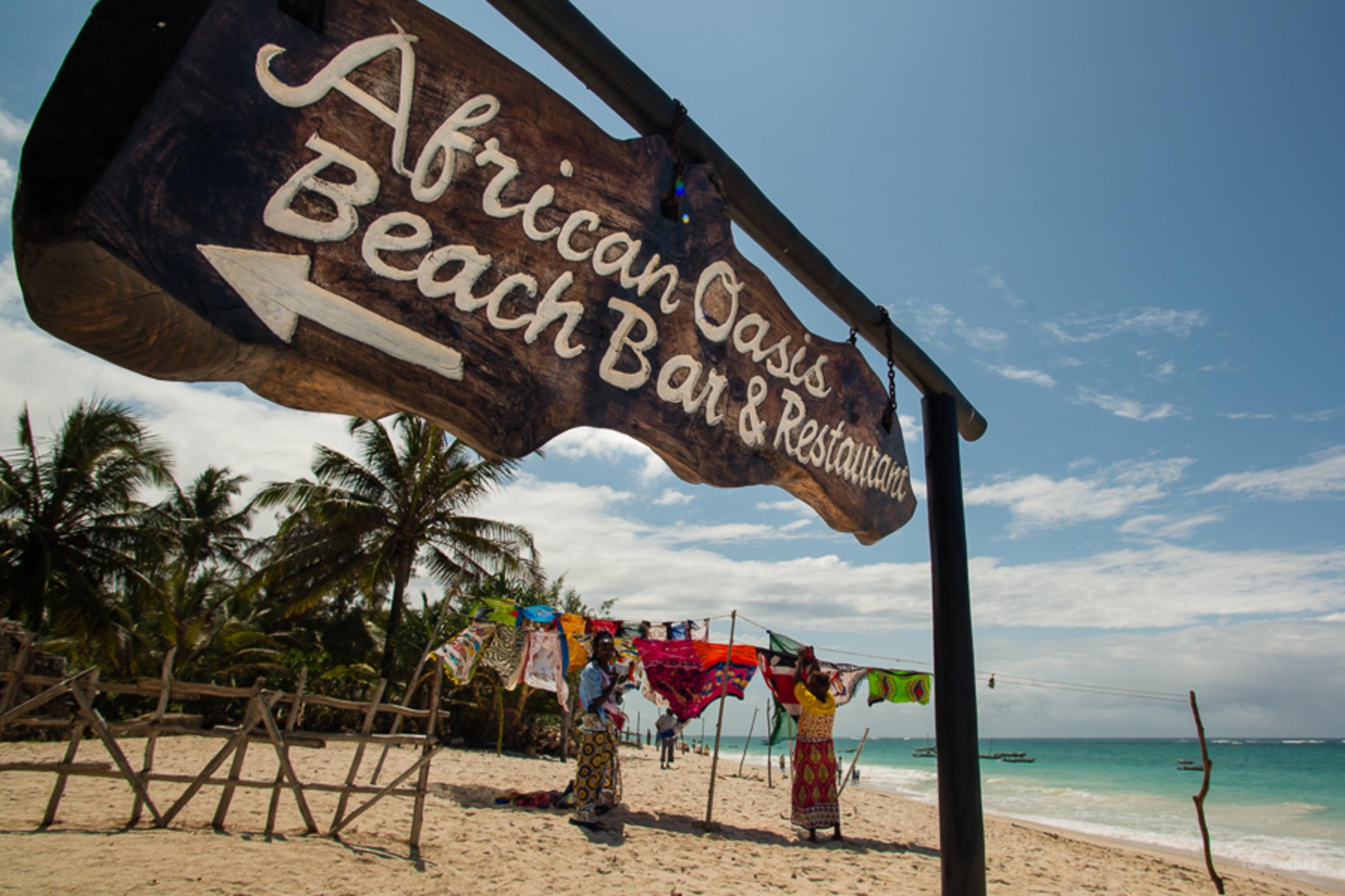 Bahari Dhow Beach Villas Playa de Diani Exterior foto