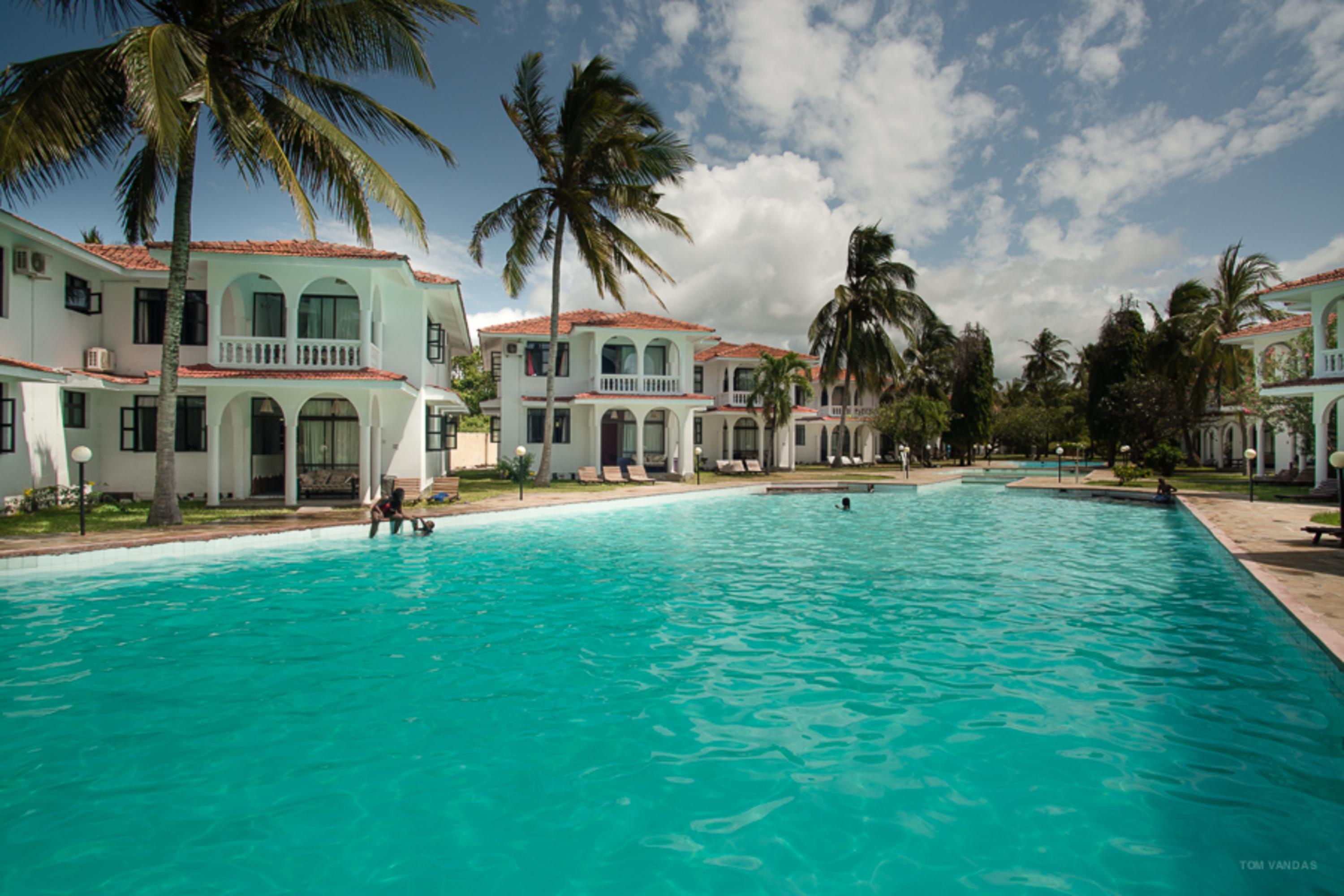 Bahari Dhow Beach Villas Playa de Diani Exterior foto
