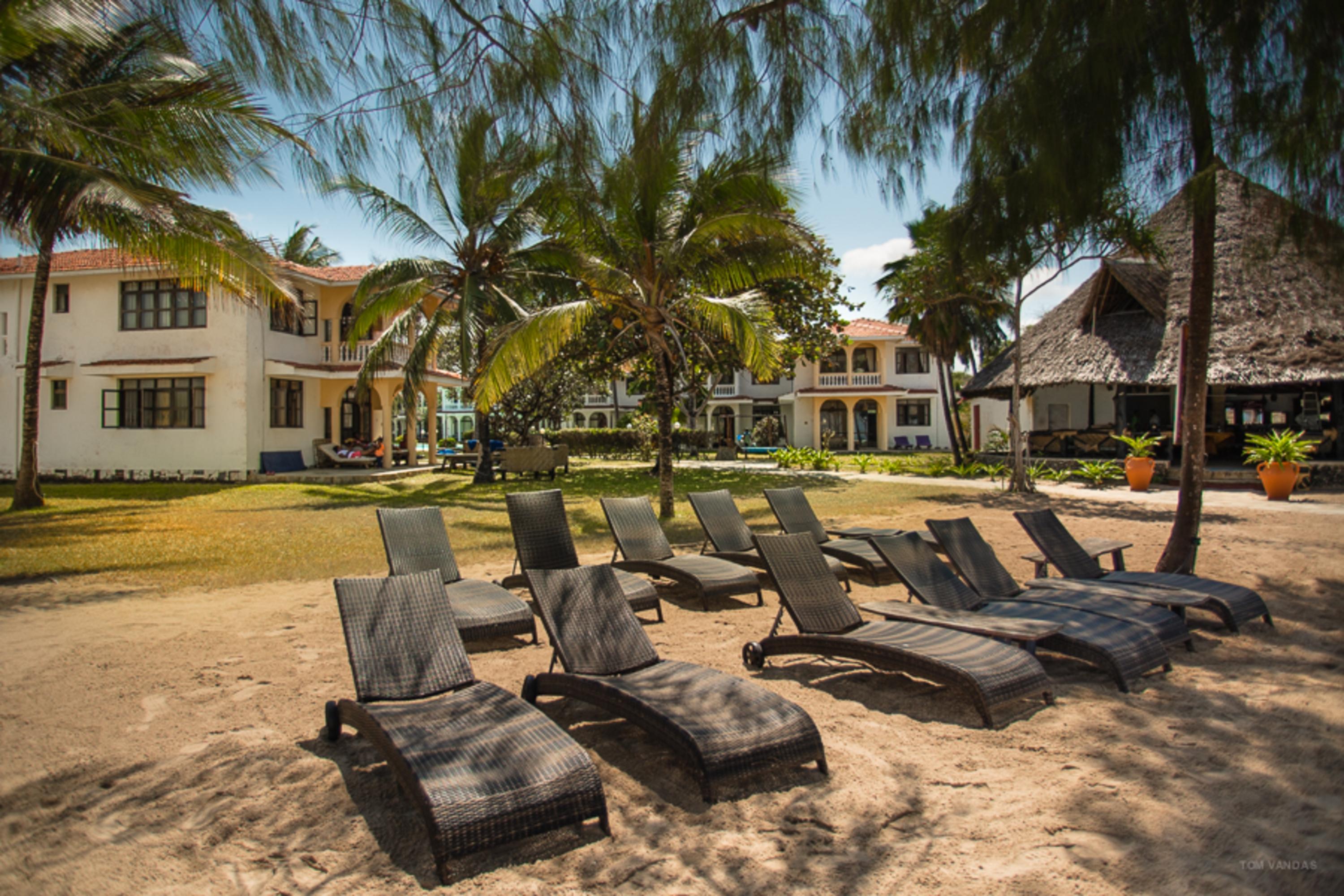 Bahari Dhow Beach Villas Playa de Diani Exterior foto